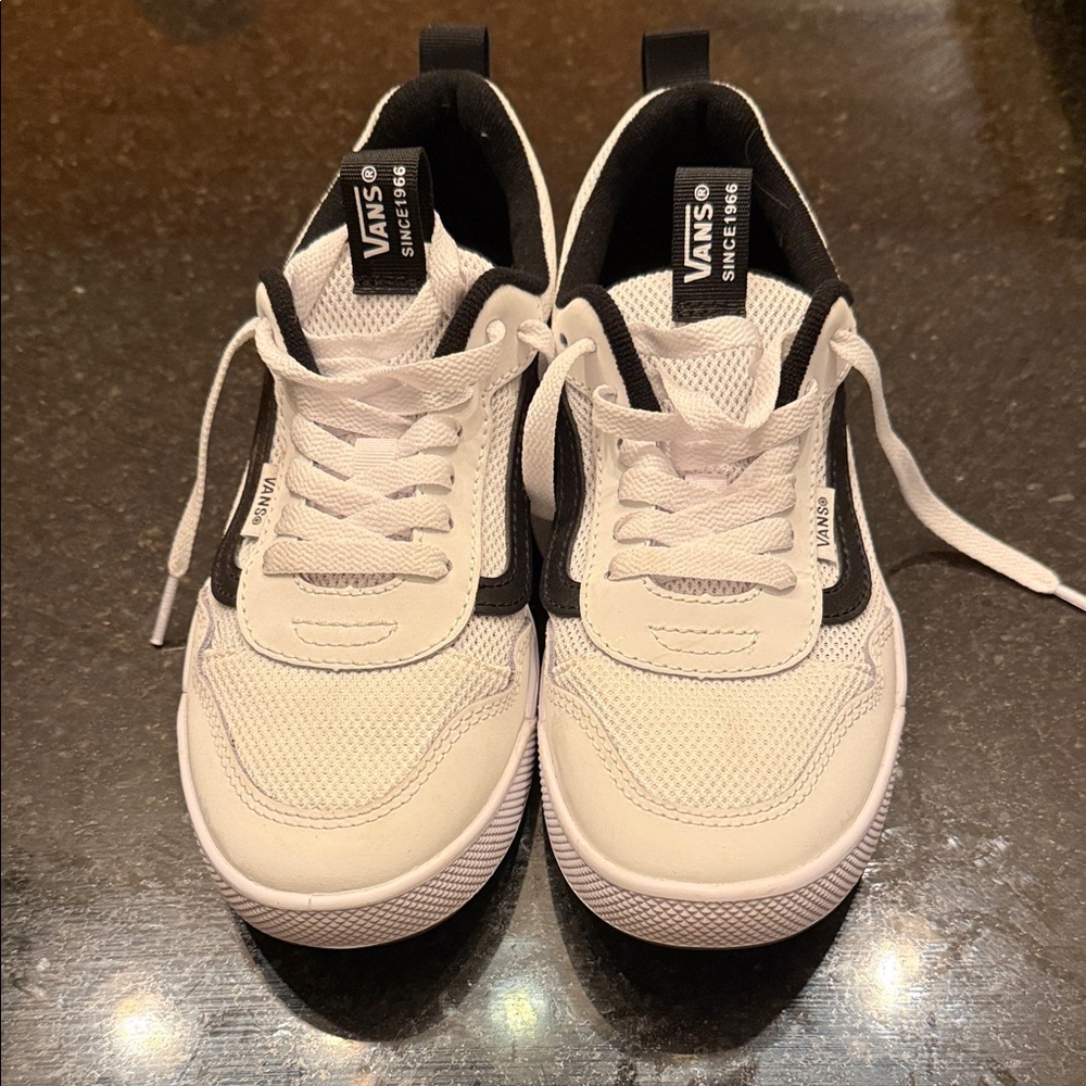 Vans Youth Classic White and Black Sneakers - Picture 5 of 6